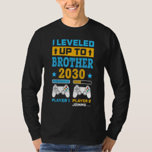 Camiseta Eu Subi de Nível Para Irmão 2030 Grande Irmão Gam