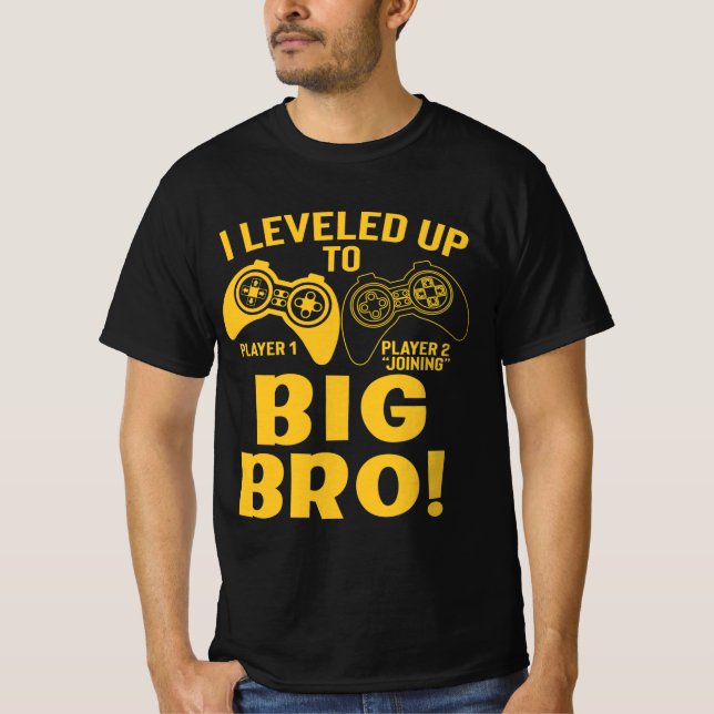 Camiseta Eu Subi de Nível Para Irmão Mais Velho (Frente)