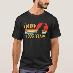 Camiseta Eu tenho 10 anos em Cachorro anos 70 aniversário V