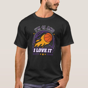 Camiseta Eu tenho 41 anos e eu adoro jogar basquete no 41º