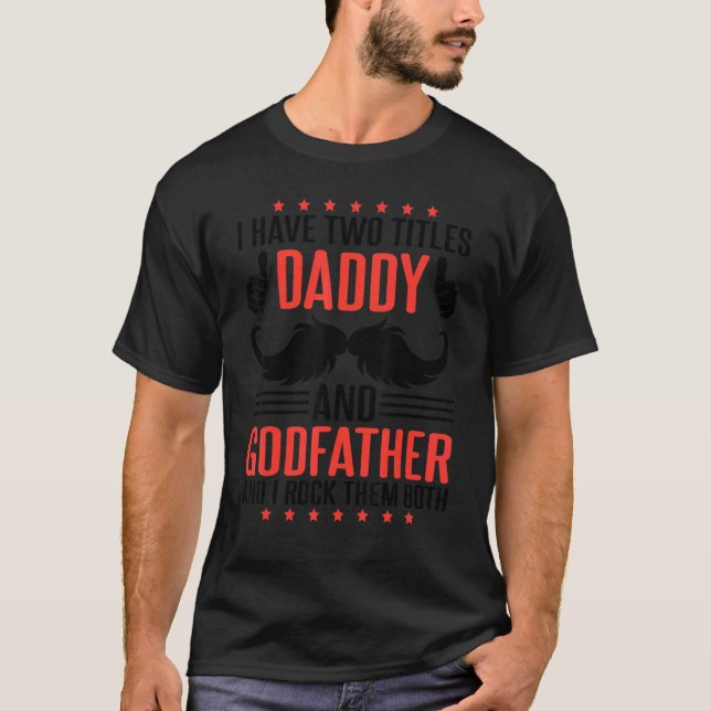 Camiseta Eu Tenho Dois Pais E Padrinho E Eu Rodo (Frente)