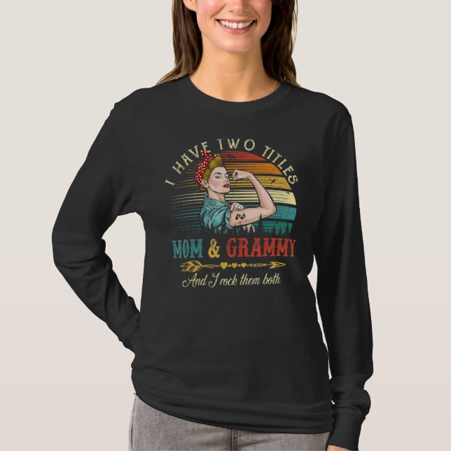 Camiseta Eu Tenho Dois Títulos Mãe E Gramática Mulheres Vin (Frente)