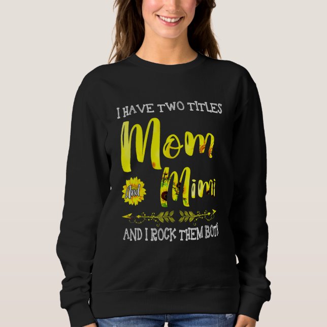 Camiseta Eu Tenho Dois Títulos Mamãe E Mimi E Eu Os Rodo (Frente)
