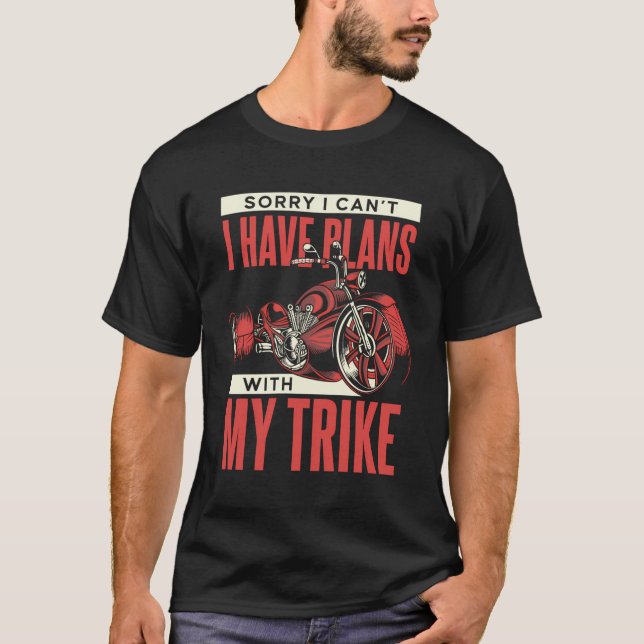 Camiseta Eu Tenho Planos Com Meu Trilho Triciclo Triângulo  (Frente)
