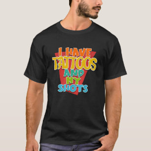 Camiseta Eu Tenho Tatuagens E Meus Sapatos De Carreira Que