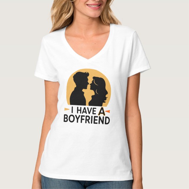 Camiseta Eu tenho um namorado (Frente)