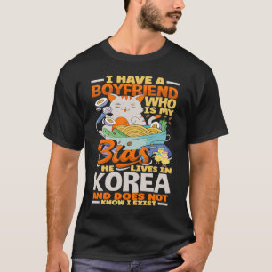 Camiseta Eu Tenho Um Namorado Que É O Meu Bias Kpop Kdrama 