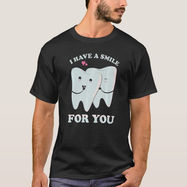Camiseta Eu Tenho Um Sorriso Para Você Dentista Helper E De (Frente)