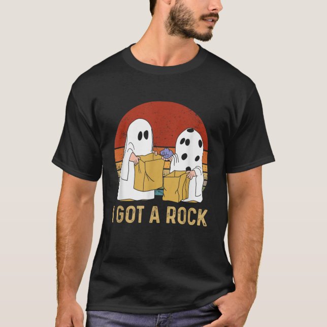Camiseta Eu Tenho Um Truque De Shirt De Halloween Ou Um Fan (Frente)