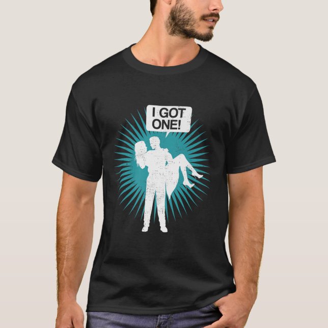Camiseta Eu Tenho Uma Festa de Solteiro Divertida Presente  (Frente)