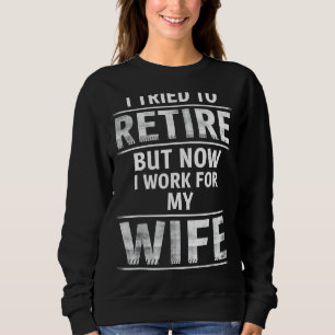 Camiseta Eu Tentei Me Aposentar, Mas Agora Eu Trabalho Para