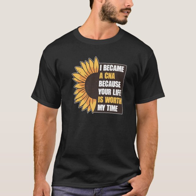 Camiseta Eu Tornei-Me Um Assistente De Enfermagem 1 (Frente)