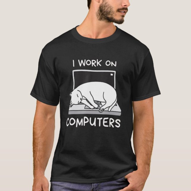 Camiseta Eu trabalho em computadores distraindo Cat no rela (Frente)