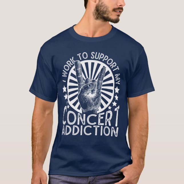 Camiseta Eu Trabalho para Sustentar Minha Dependência de Sh (Frente)