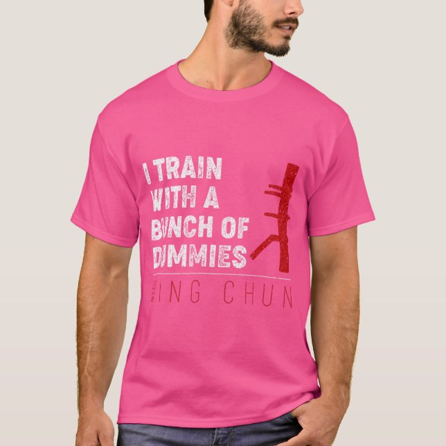 Camiseta Eu Treino Com Um Monte De Idiotas Engraçados Wing  (Frente)