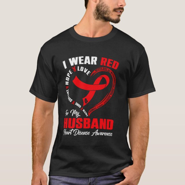 Camiseta Eu Uso Vermelho Para a Conscientização da Doença C (Frente)