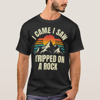 Camiseta Eu Vim Eu Vi Eu Tropecei Em Uma Pedra - Acampament