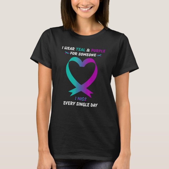 Camiseta Eu Visto Teto E Roxo Para Alguém Que Eu Sinto Falt (Frente)