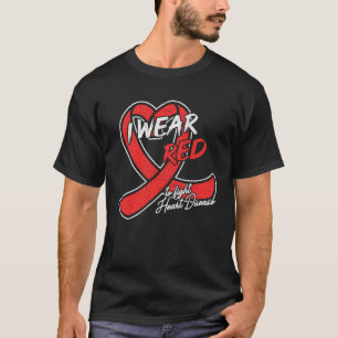 Camiseta Eu visto vermelho para combater a doença cardíaca 