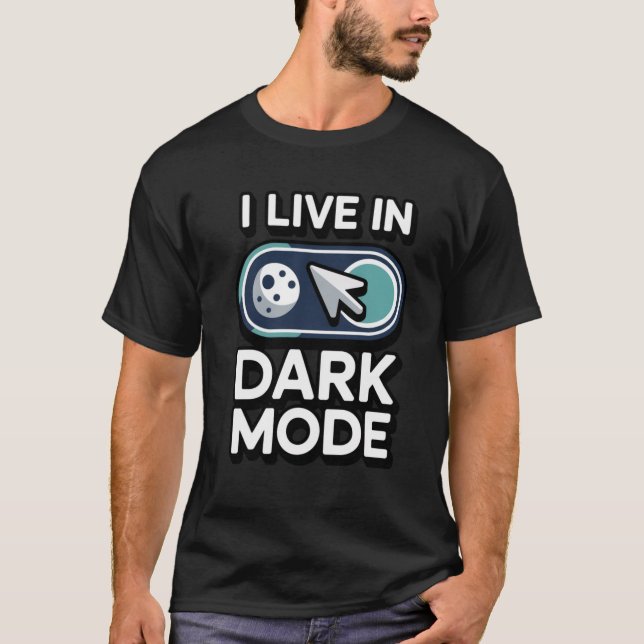 Camiseta Eu Vivo no Modo Escuro Tech Geek e Progra (Frente)