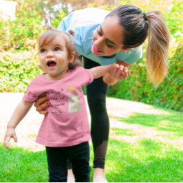 Camiseta Eu Vou Ter Uma Garrafa Da Casa Branca Garotas Engr