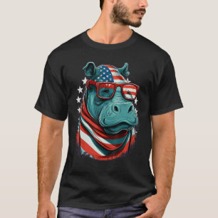 Camiseta EUA 4 de julho Hippo sobre o Patriótico Americano 