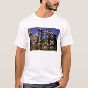 Camiseta Europa, Inglaterra, Londres. Porta dourada fora de