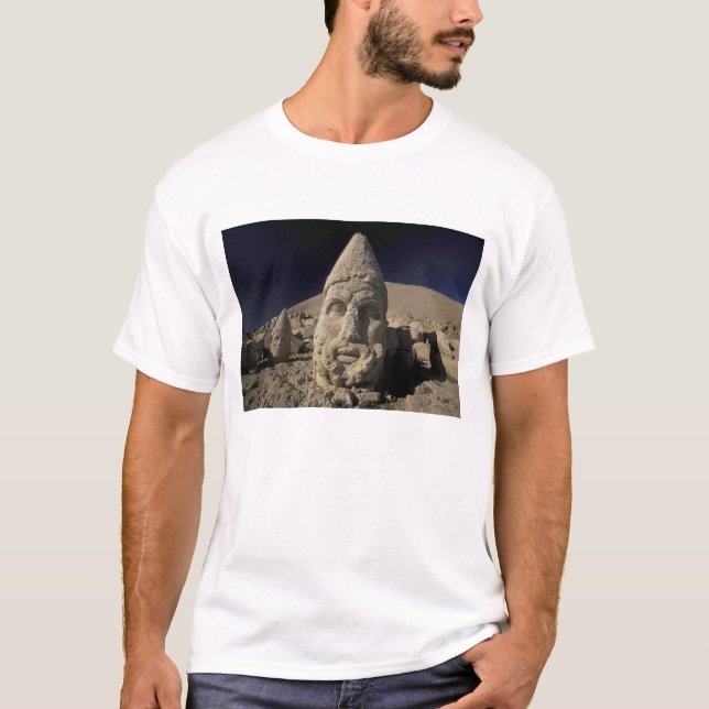 Camiseta Europa, Turquia, Kurdi. Nemrut Dagh. (Frente)