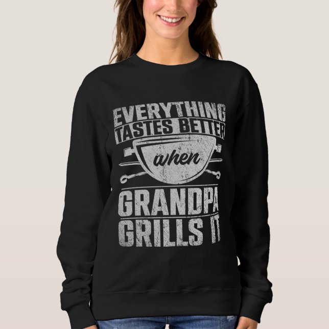 Camiseta Everything Tastes Better When Grandpa Grills It  3 (Frente)