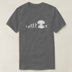 Camiseta Evolução do Homem e da Barata Gráfico de Evolu