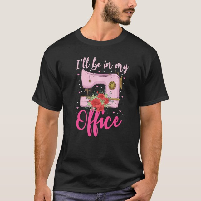 Camiseta Excelente Sewing Machine Quilting Loft Lover (Frente)