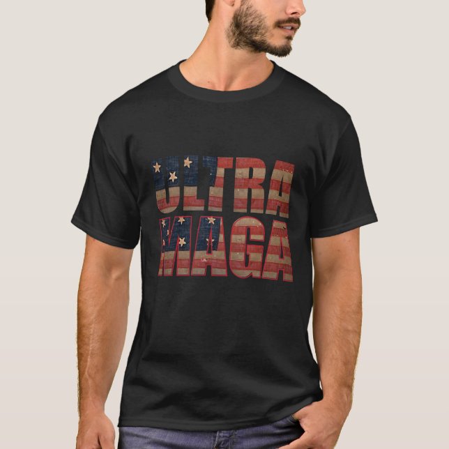 Camiseta Excelente ⛳ suporte do Ultra MAGA Trump nos EUA (Frente)