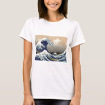 Camiseta Excelente Wave de Kanagawa Oriental Fine Art<br><div class="desc">Vintage aquarela do que alguns dizem é uma onda de marés prestes a atingir a costa do Japão enquanto pescadores tentam escapar em seus barcos. O Monte Fuji está ao fundo.</div>