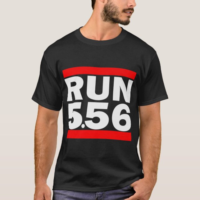 Camiseta Executar 5,56 Arma longa AR 15 Premium (Frente)