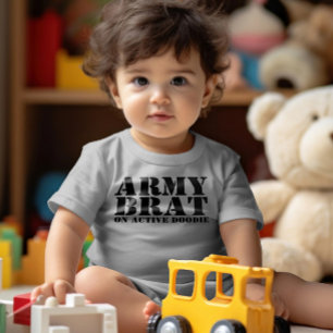 Camiseta Exército Brat no Ativo Doodie Baby Humor