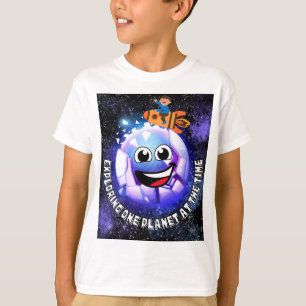 Camiseta Explorando um planeta de cada vez . menino em um f