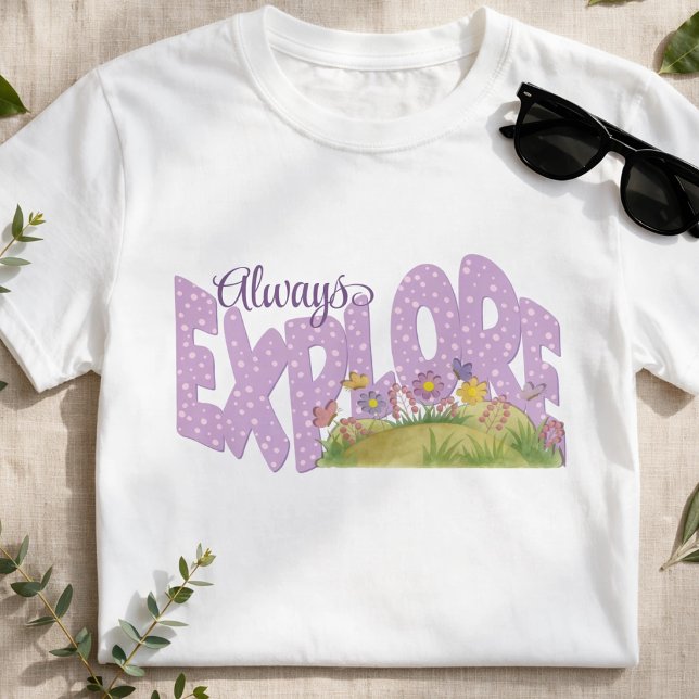 Camiseta Explorar Jardim Caprichoso Roxo Suave (If you’re all about adventure, this tee says it loud, bright, bold, and totally hand‑drawn for you.)