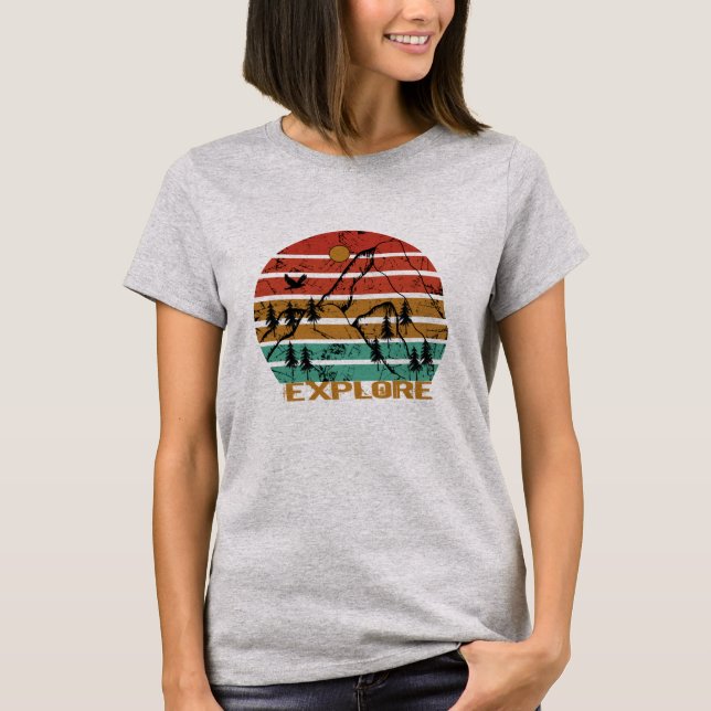 Camiseta Explorar vintagem ao ar livre (Frente)