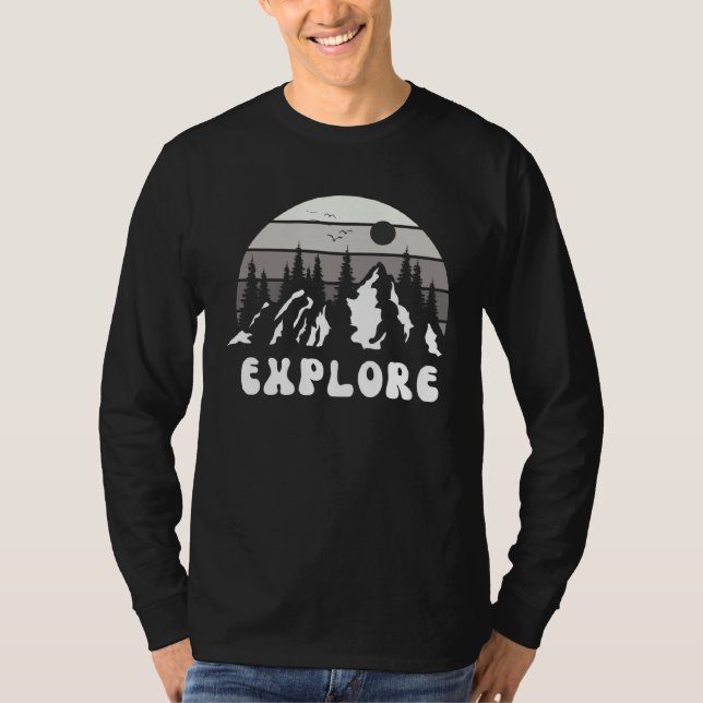 Camiseta Explore Mountain Nature Hiking Camping Travel Road (Frente)