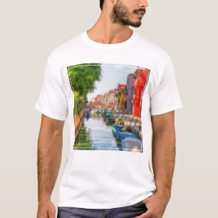 Camiseta Explore o Charme Vibrante de Burano