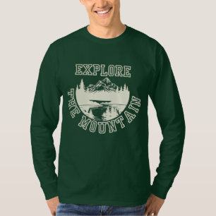 Camiseta Explore o design de aventura ao ar livre da montan