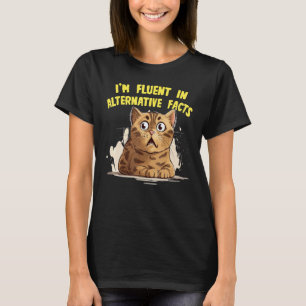 Camiseta Expressão de Gato Feliz com ideias brancas engraça