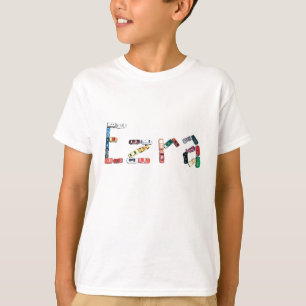 Camiseta Ezra em uns carros de corridas