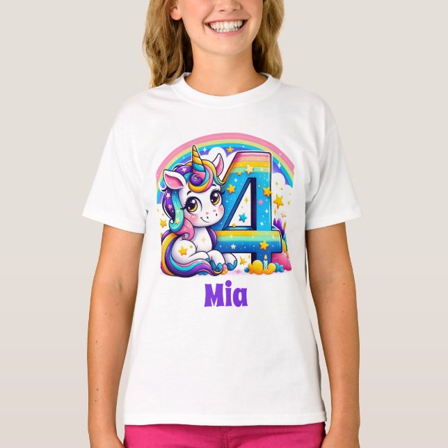 Camiseta Fabuloso aniversário de quatro e mais personalizad (Frente)