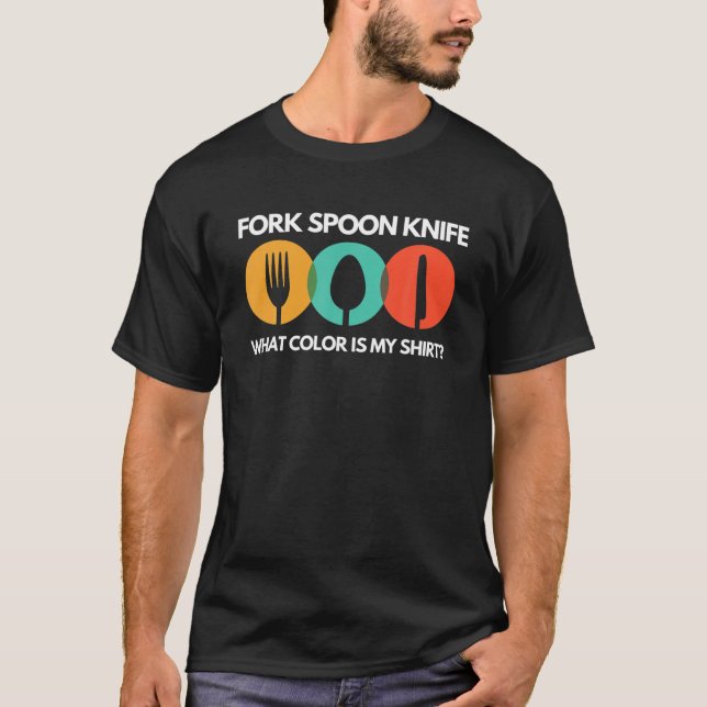 Camiseta Faca da Cola Forte Engraçada Que Cor É Minha (Frente)