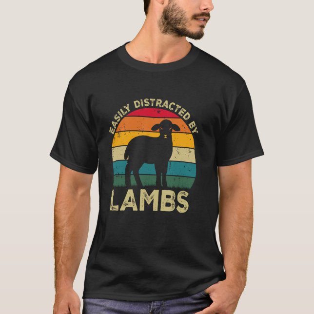 Camiseta Fácil Distração Por Borregos, Amantes De Carneiros (Frente)