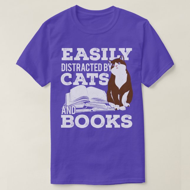 Camiseta Fácil Distração Por Gatos E Livros (Frente do Design)