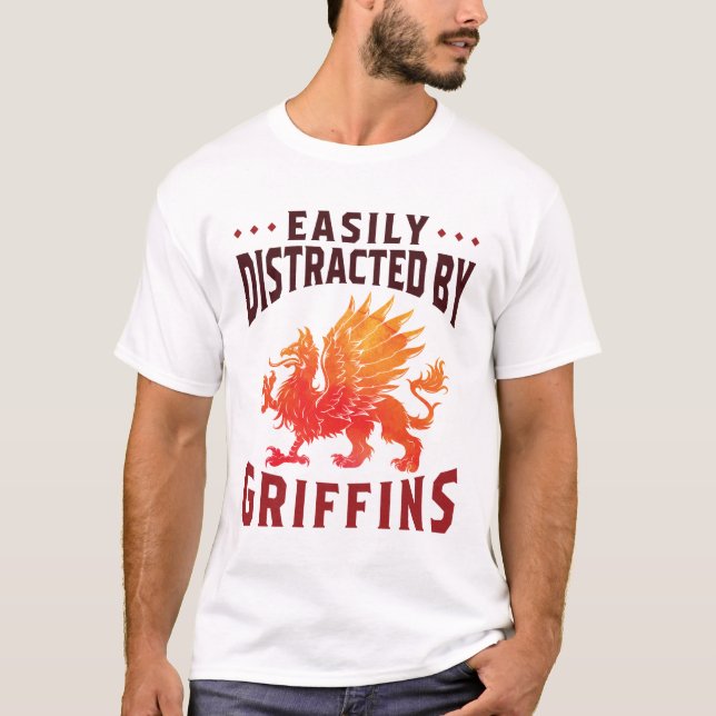 Camiseta Fácil distração por Griffins Legal Fantasy Lover (Frente)