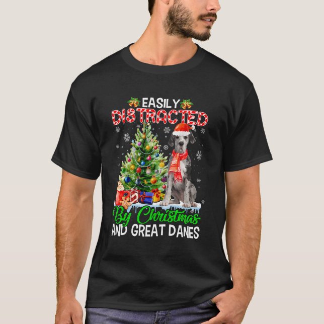 Camiseta Fácil Distração Por Natal E Grandes Dinamarqueses  (Frente)