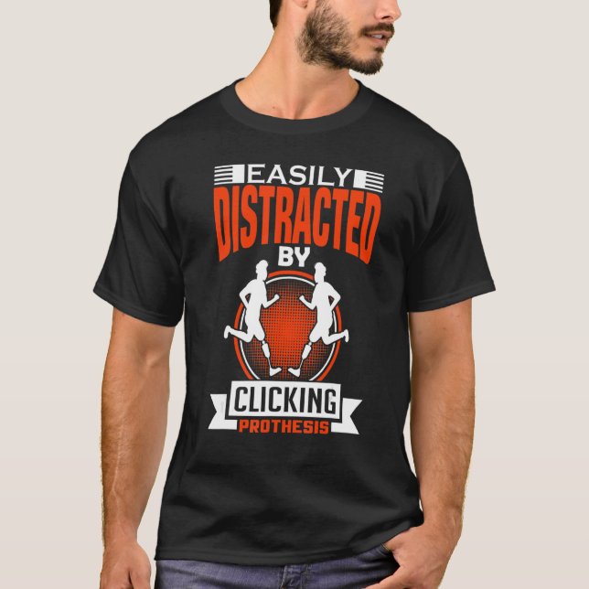 Camiseta Facilmente Distraído Clicando Em Prós De Perna De  (Frente)